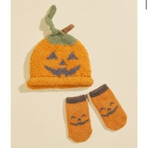 Mudpie Pumpkin Hat and Socks Set | Size 0-6M